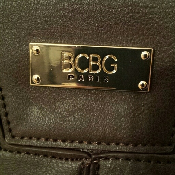 BCBG Paris Chic Bag Dk Brown Purse - Picture 3 of 3